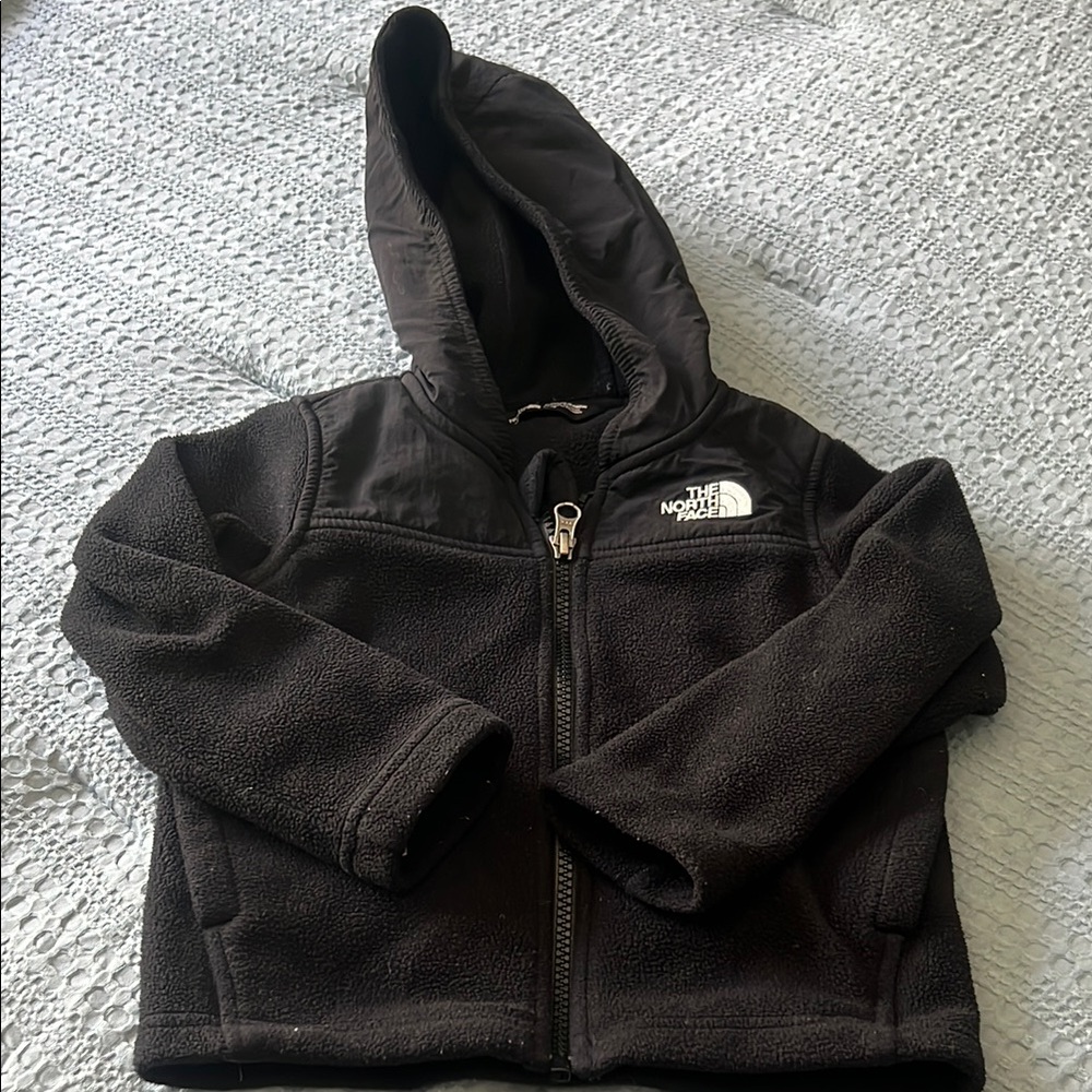 The North Face Black Kids' Hooded Fleece Jacket